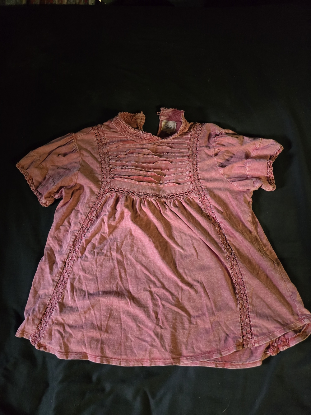 Women's Dusty Rose Lace-Trim Short Sleeve Peasant Blouse